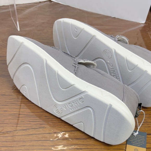 Vionic Seaview Gray Slip-On Sneakers Size 8 Men’s - Picture 6 of 7